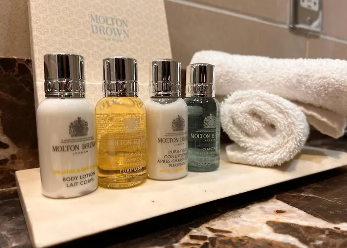 Luxury 2-bed On Park Square, Leeds (West Yorkshire)