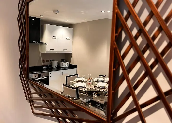 Appartement Luxury 2-bed On Park Square,